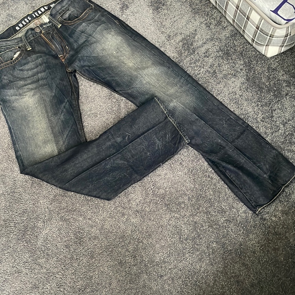 Men’s guess jeans size 32 x 32